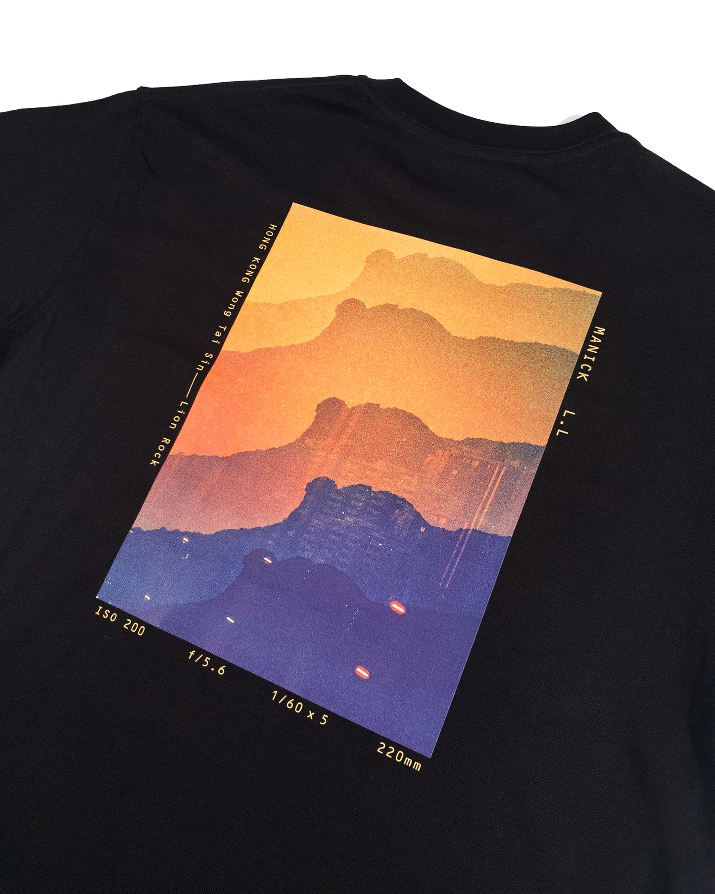 十八區菲林重曝圖案Tee (黃大仙．獅子山)