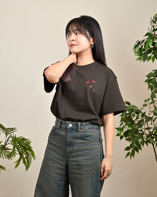 Embrace Your Own Path圖案Tee