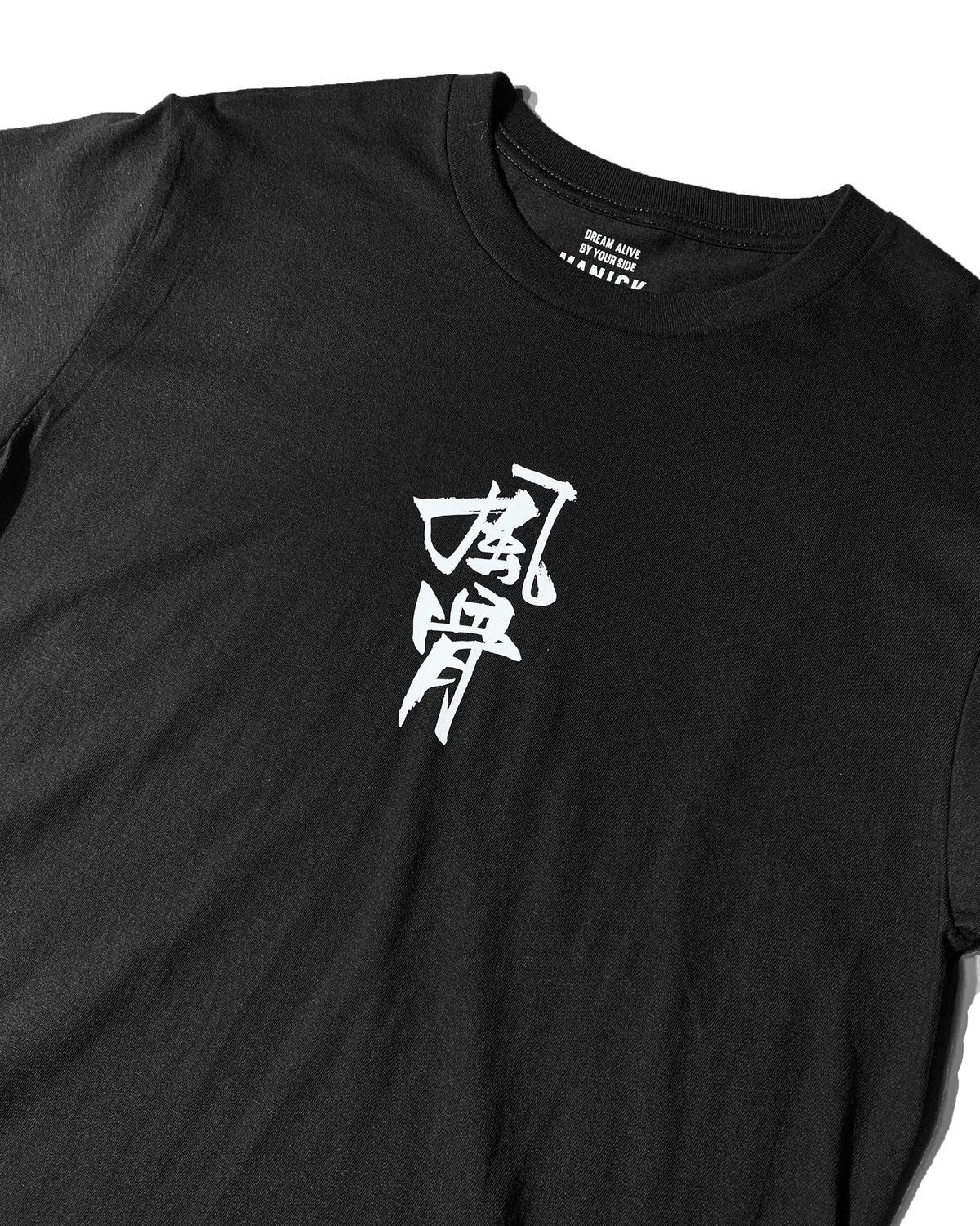 風骨圖案Tee